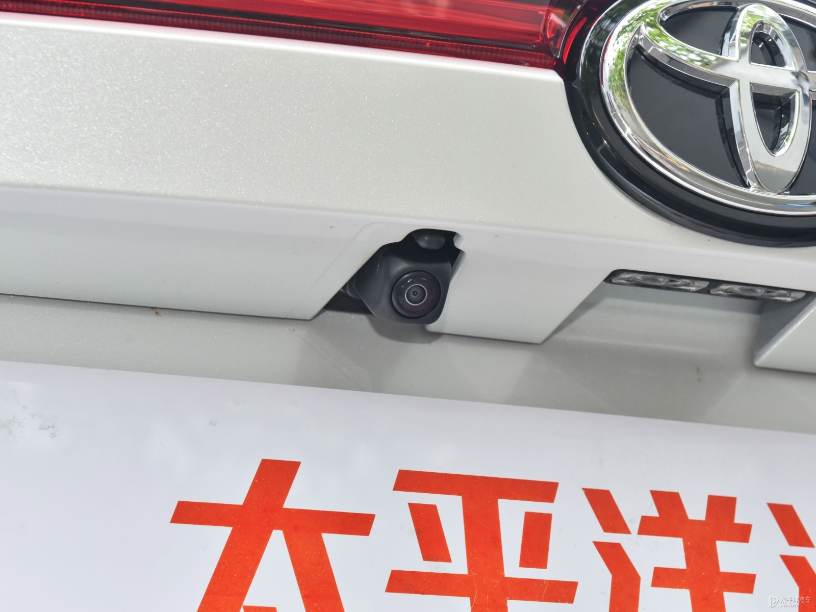 凌放HARRIER外觀高清大圖