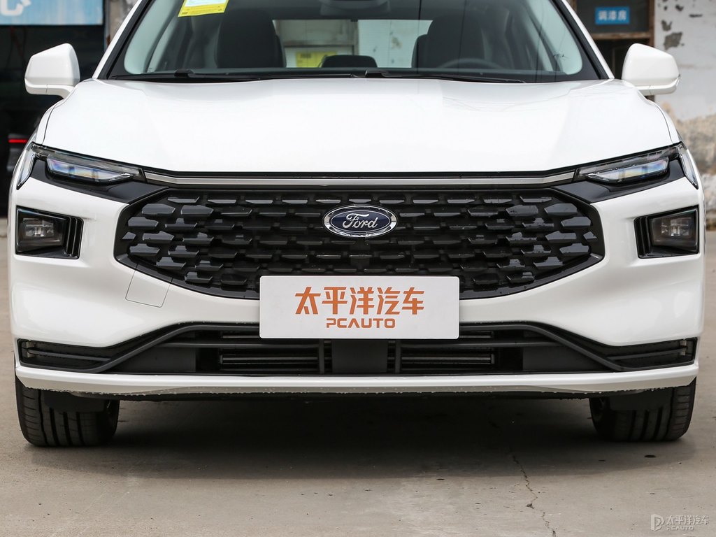 玉盤白蒙迪歐車頭外觀圖片