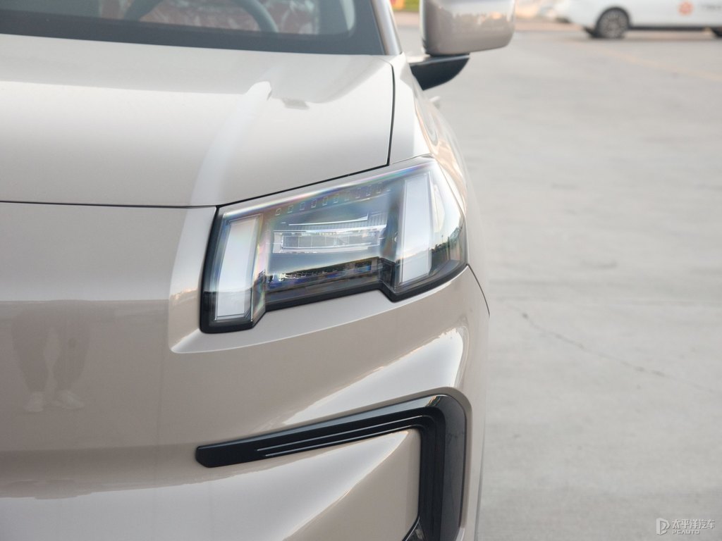 曠野沙AION V車頭外觀圖片