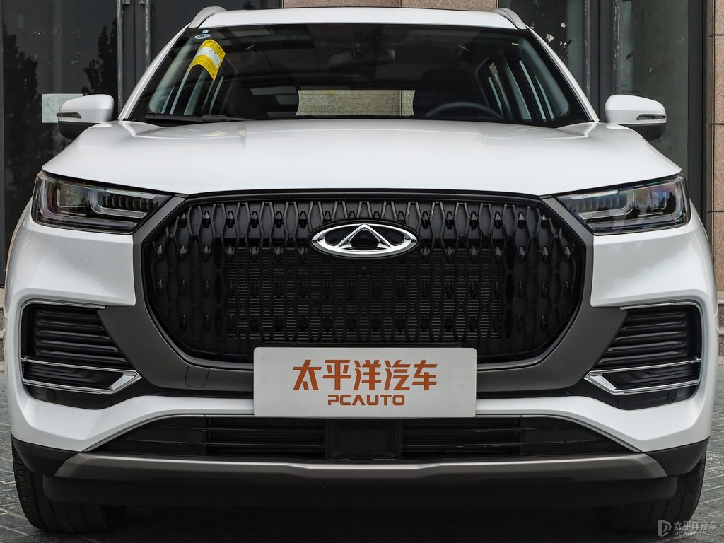 珍珠白瑞虎8車頭外觀圖片