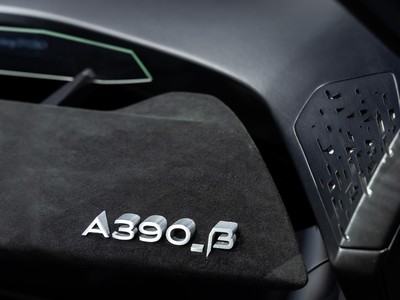 Alpine A390內(nèi)飾實拍圖
