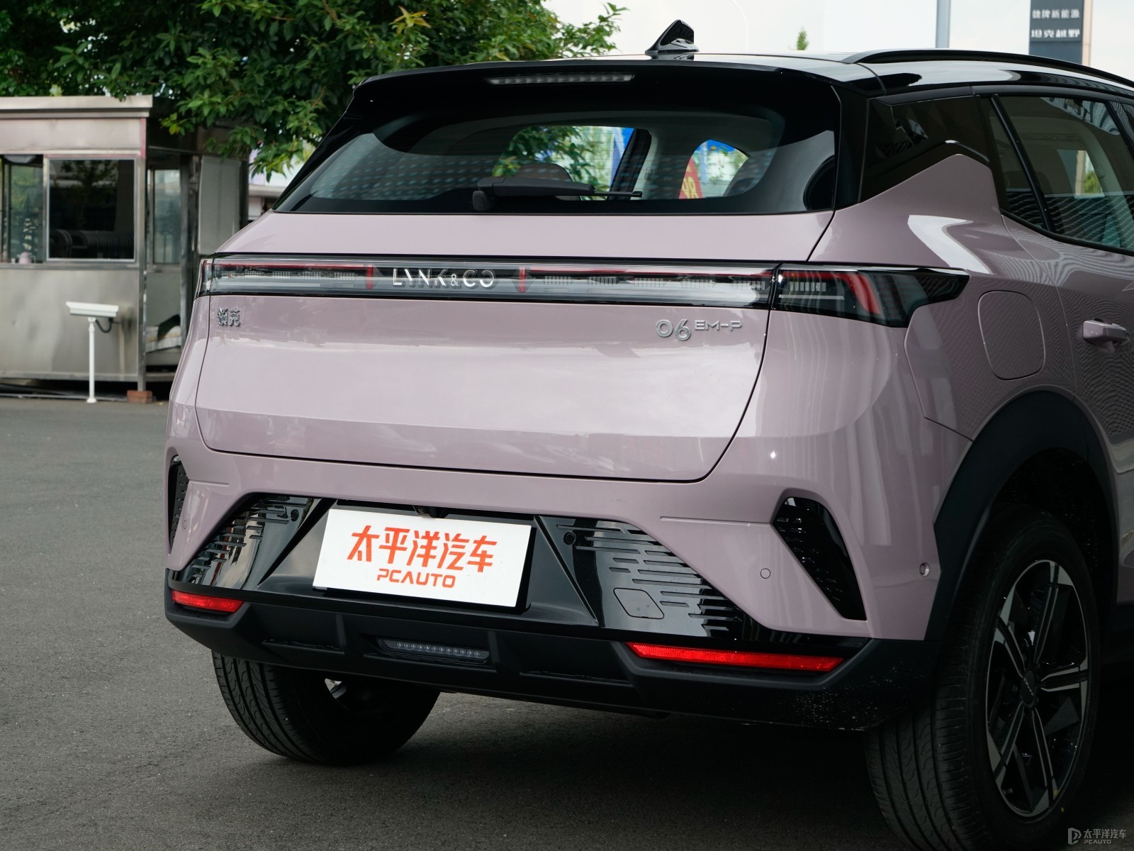 領(lǐng)克06新能源外觀高清大圖