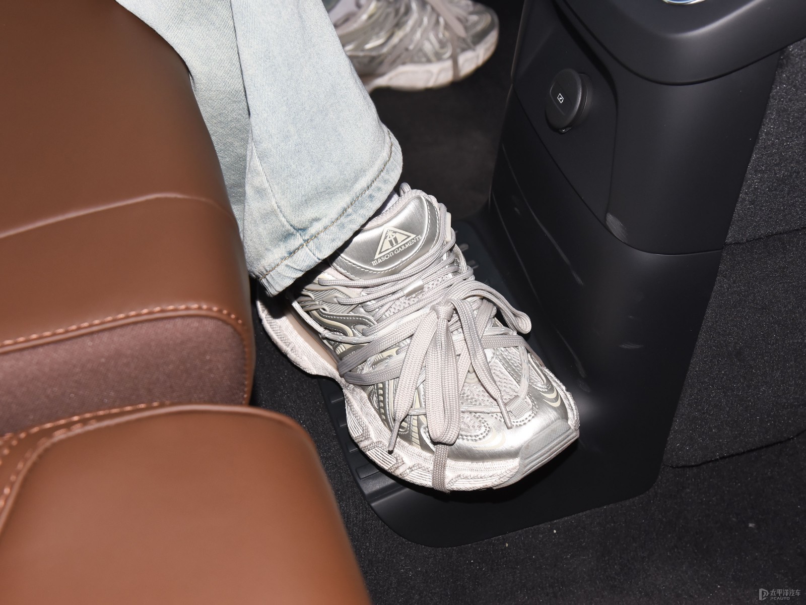 沃爾沃XC90新能源空間高清大圖