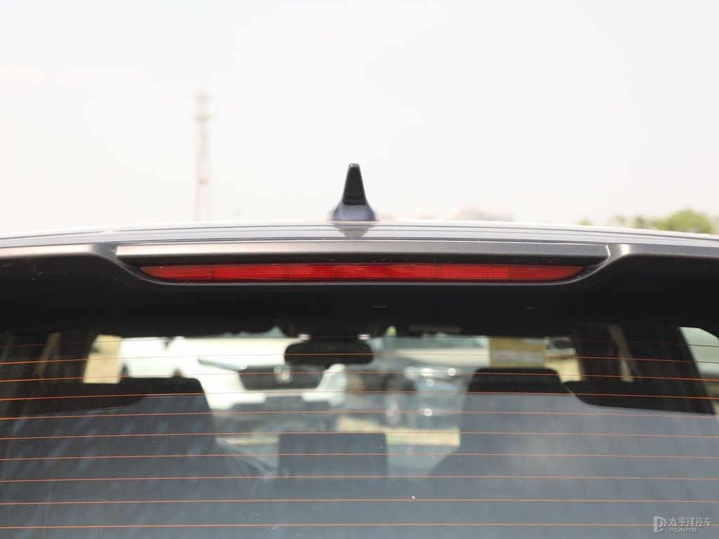 星空藍皓影車尾外觀圖片