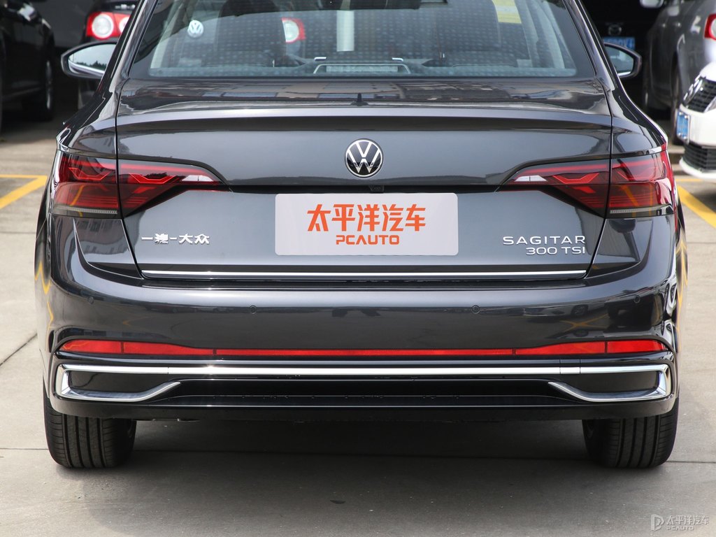 錳石黑速騰車尾外觀圖片