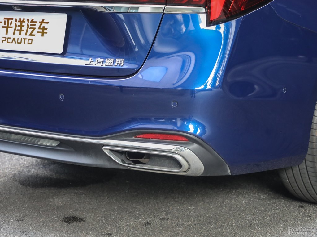 帝王藍(lán)君越車(chē)尾外觀圖片