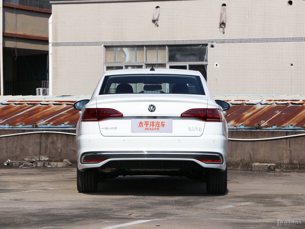 極地白寶來整車外觀外觀圖片