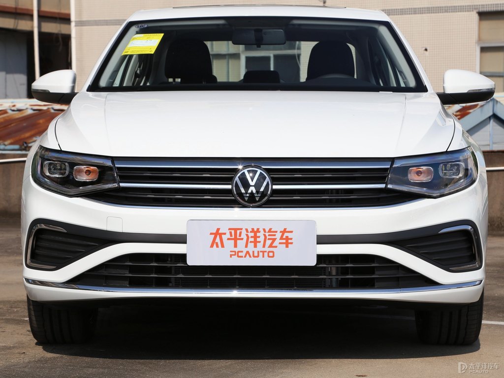極地白寶來車頭外觀圖片