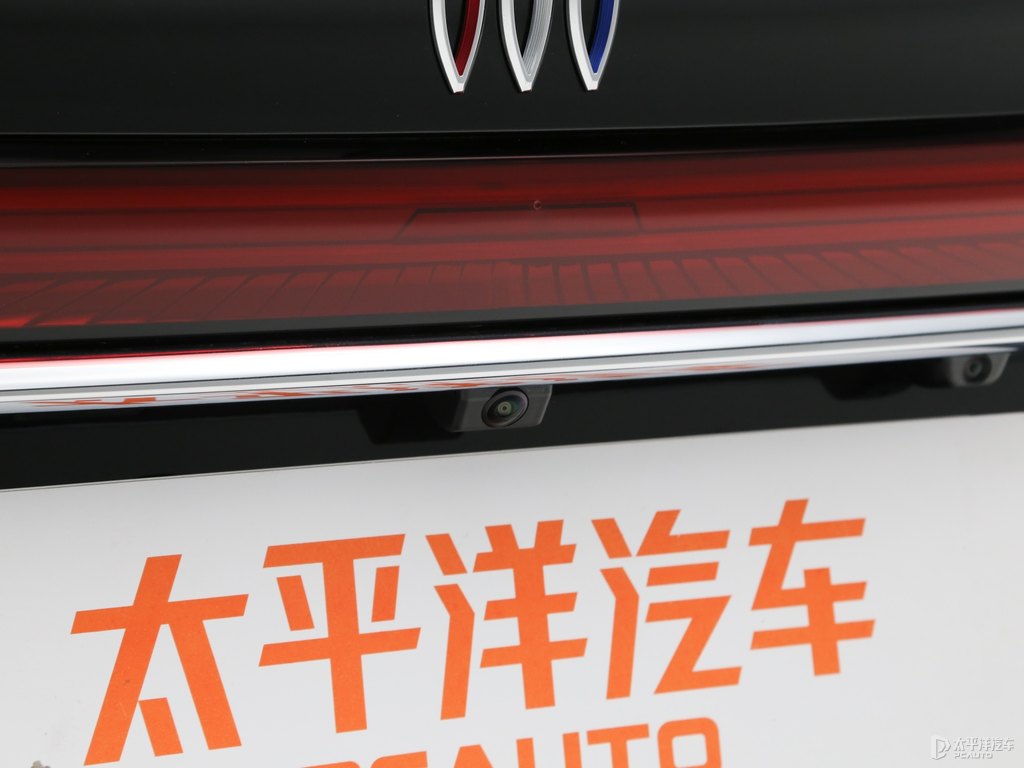 郎黑君越車尾外觀圖片