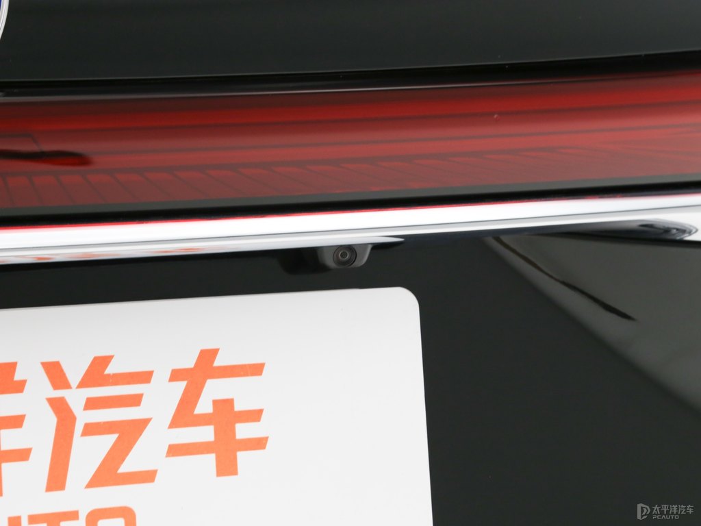 郎黑君越車尾外觀圖片