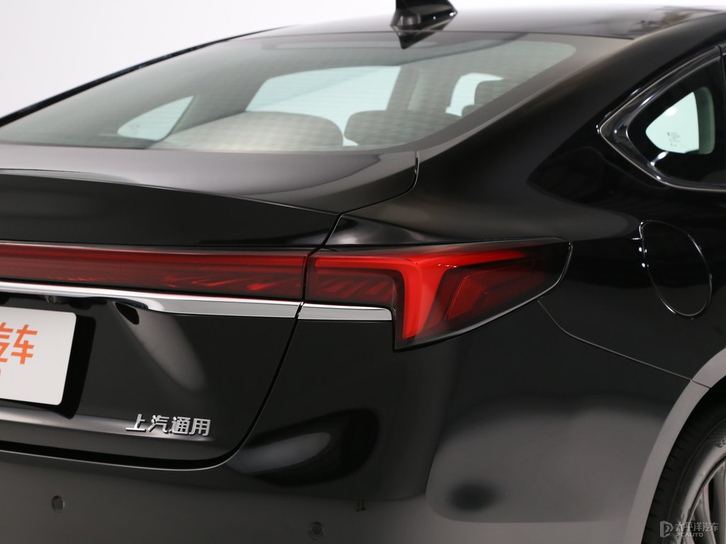 郎黑君越車尾外觀圖片