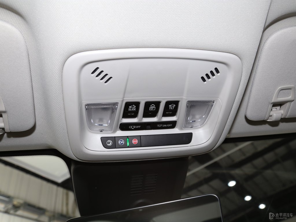 郎黑君越車廂內(nèi)飾圖片