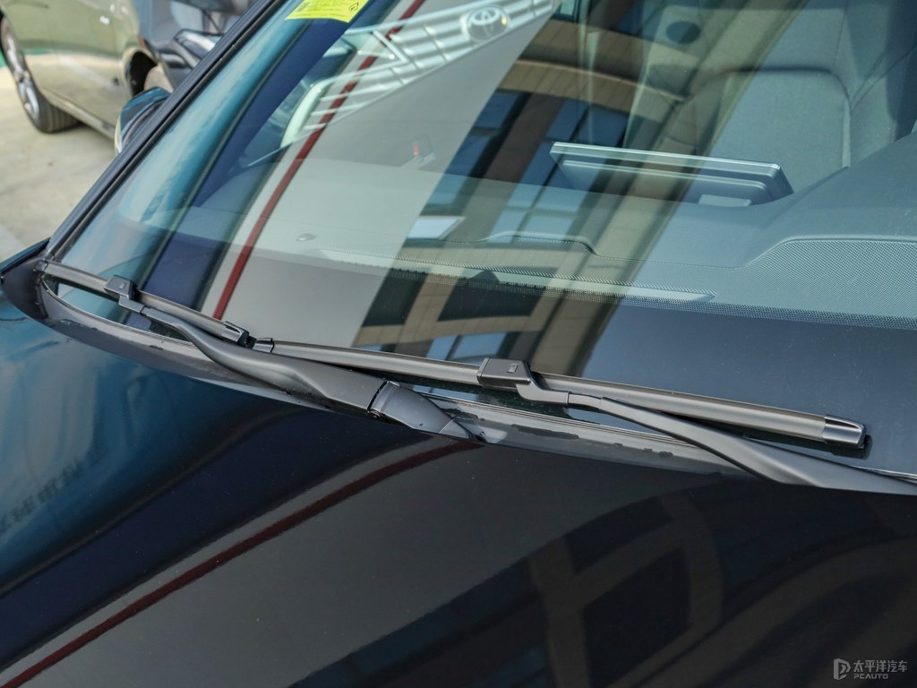 墨淵黑亞洲龍車身外觀圖片