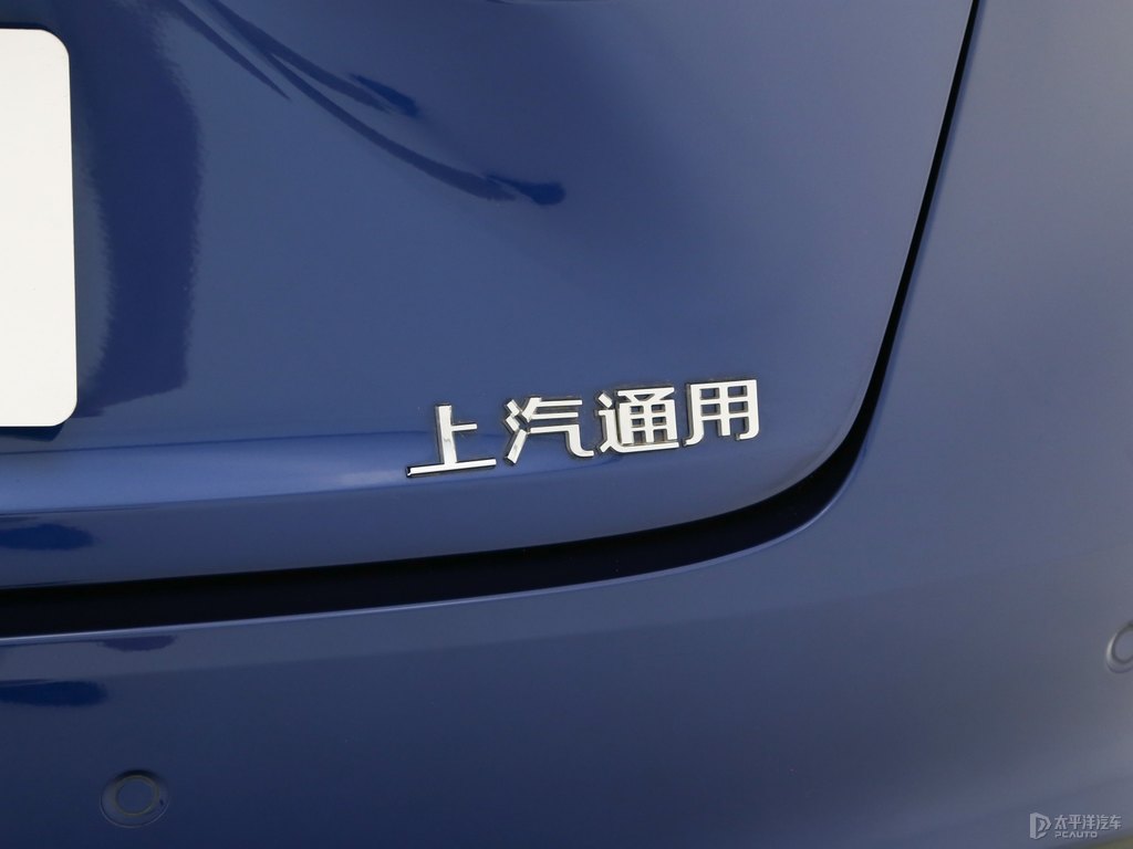 帝王藍(lán)君越車尾外觀圖片