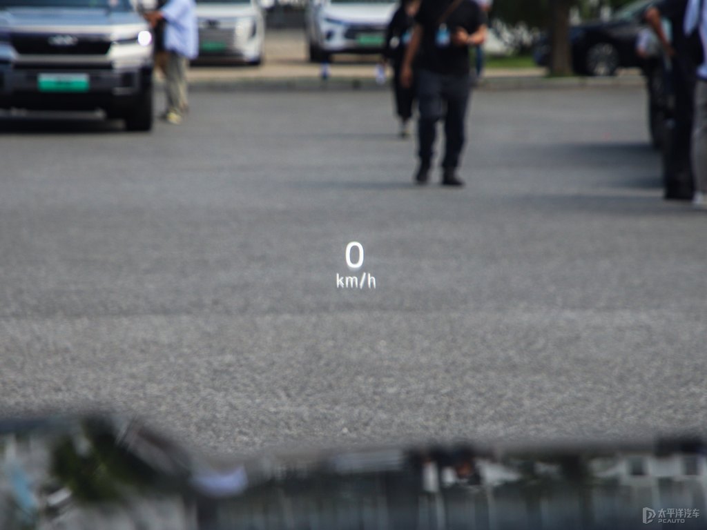 8DƬ
