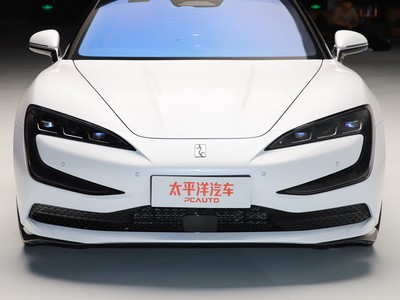 仰望U7 前臉設(shè)計