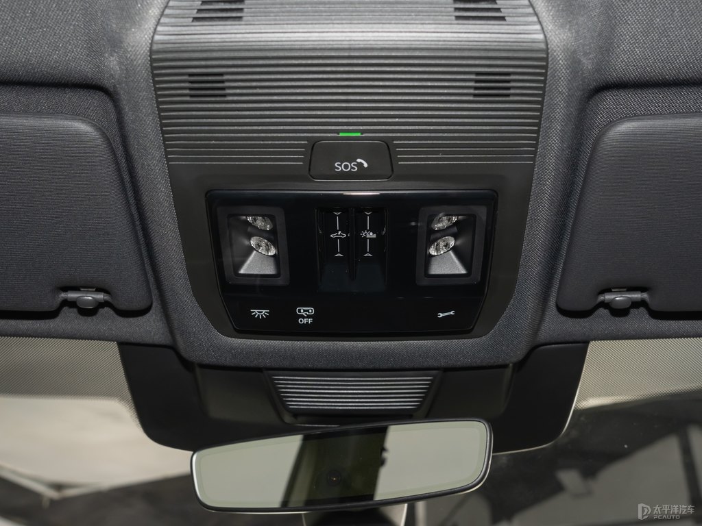 雅丹青探岳車廂內(nèi)飾圖片