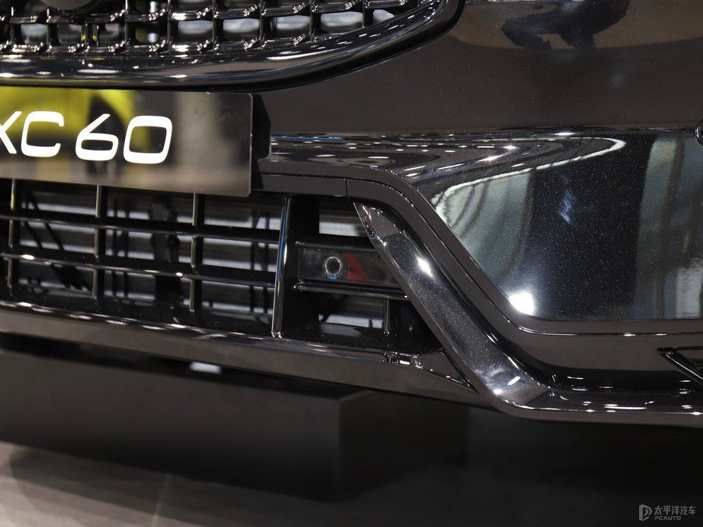 瑪瑙黑沃爾沃XC60車頭外觀圖片