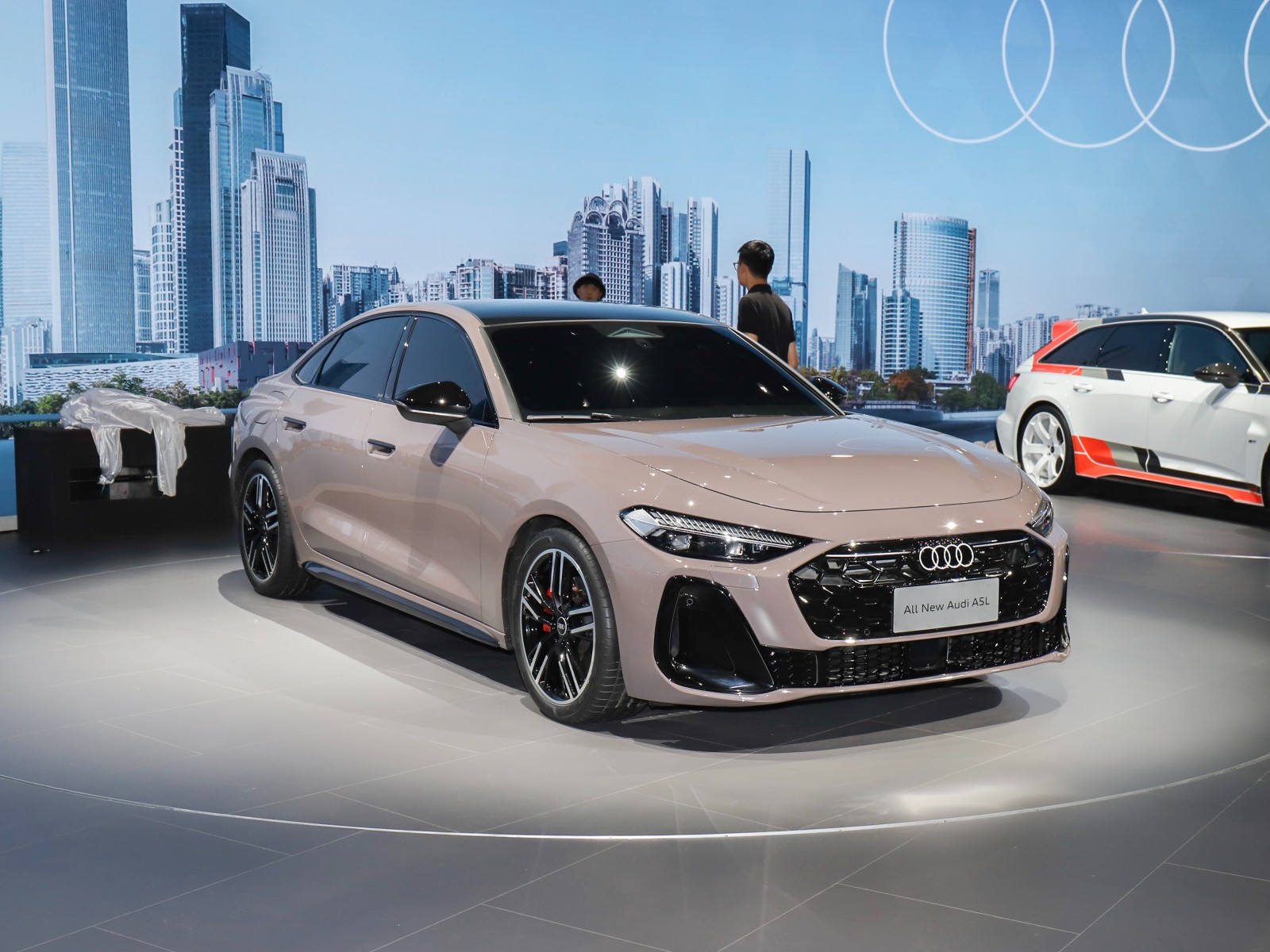 奧迪A5L車展高清大圖