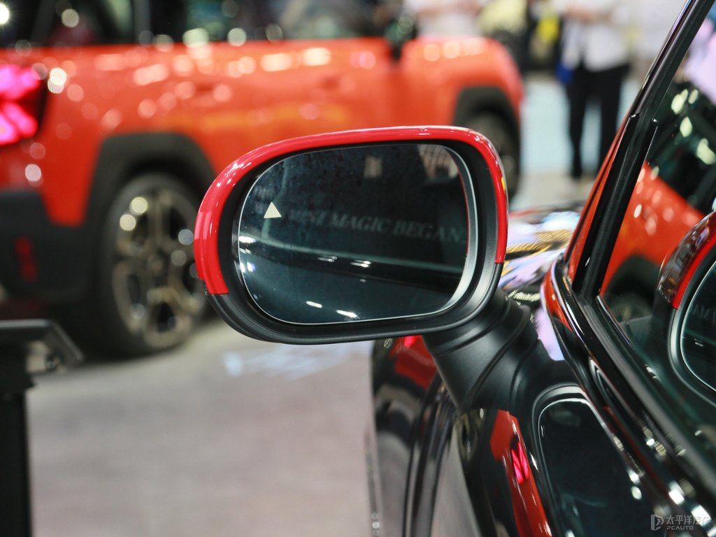 LƻMINI JCW COUNTRYMAN܇^DƬ