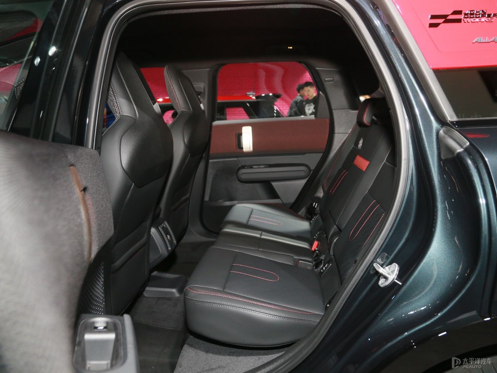 L(fng)ƻMINI JCW COUNTRYMAN{˿ggDƬ