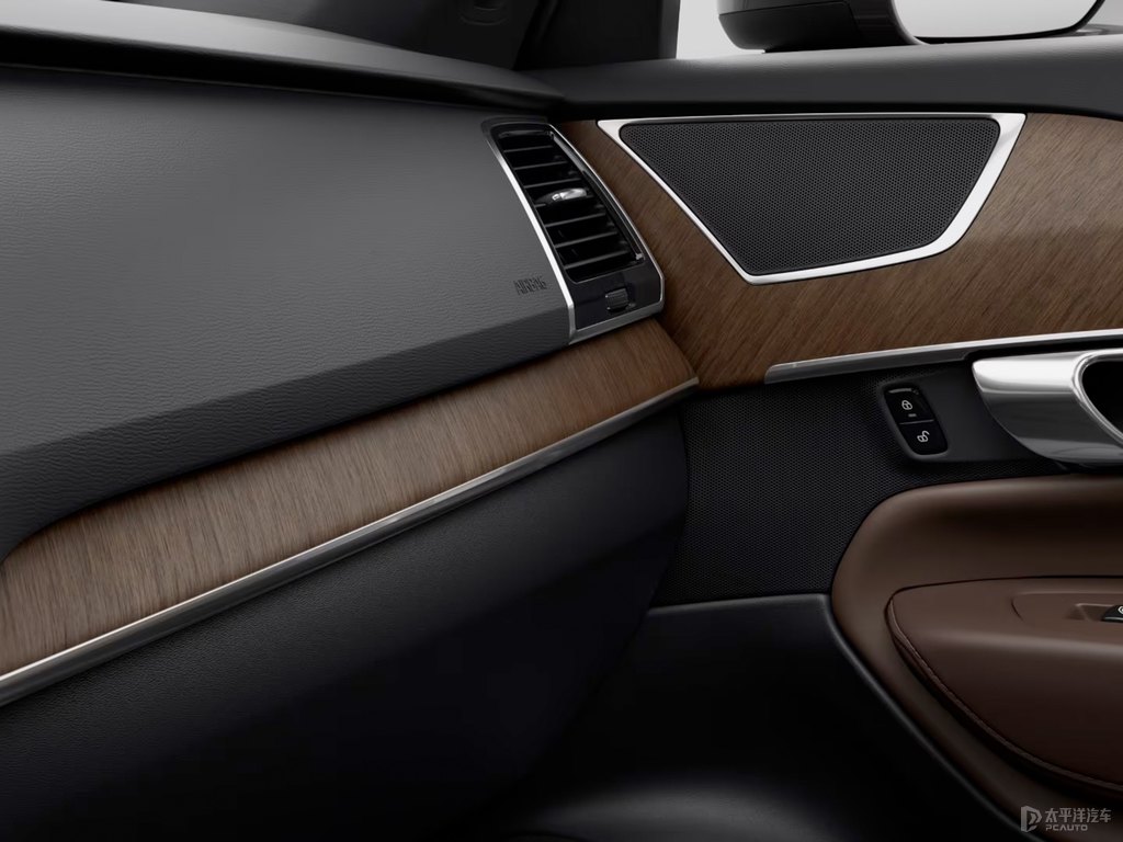 蝶貝灰沃爾沃XC90中控內(nèi)飾圖片