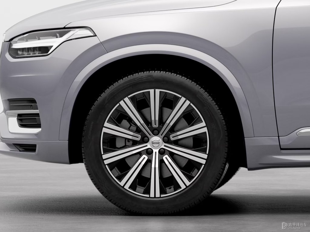 晨光銀沃爾沃XC90車身外觀圖片