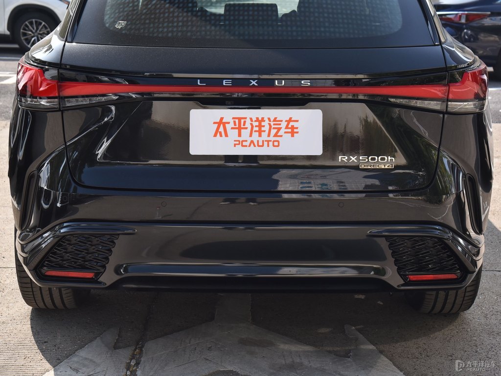 至臻黑雷克薩斯RX車尾外觀圖片