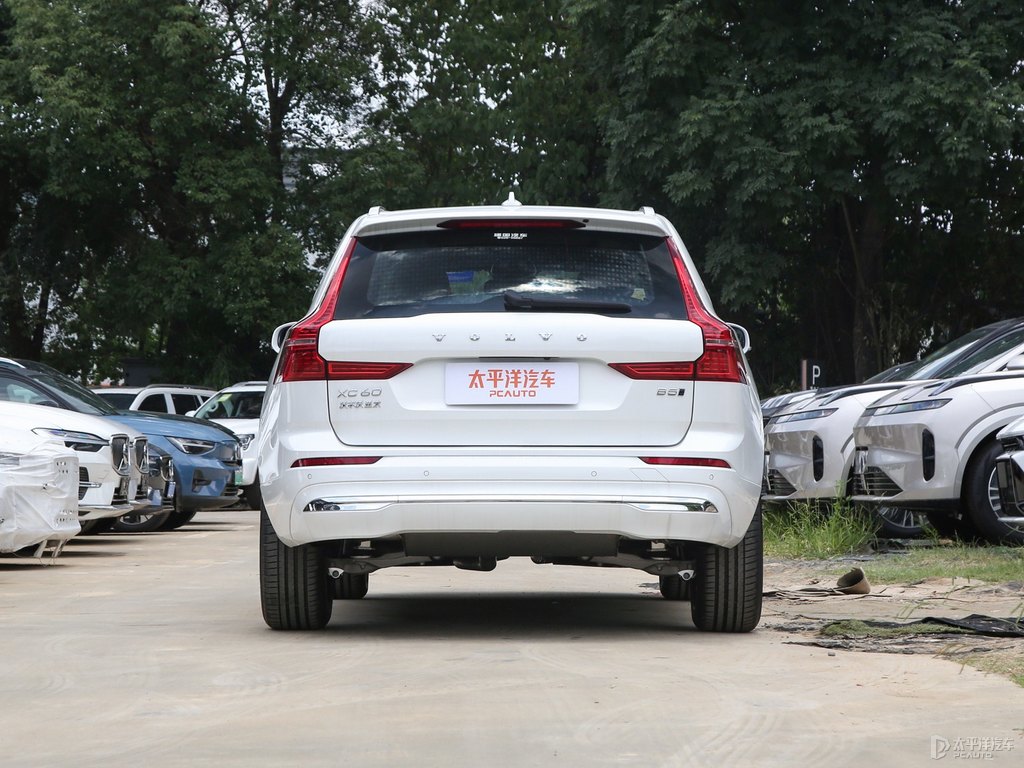 水晶白沃爾沃XC60整車外觀外觀圖片