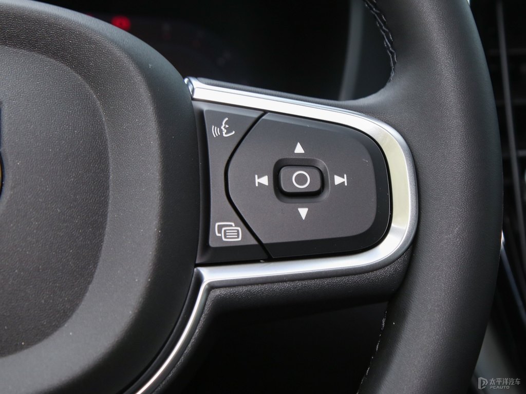 水晶白沃爾沃XC60中控內(nèi)飾圖片