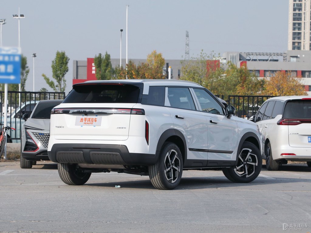 珍珠白瑞虎7整車外觀外觀圖片