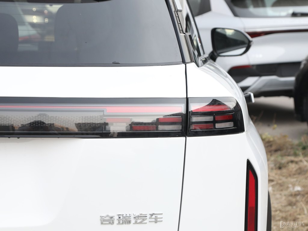 珍珠白瑞虎7整車外觀外觀圖片