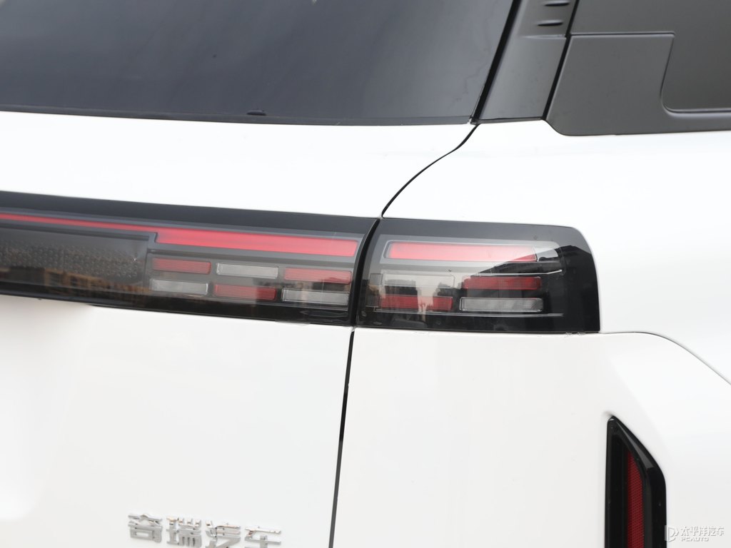 珍珠白瑞虎7整車外觀外觀圖片