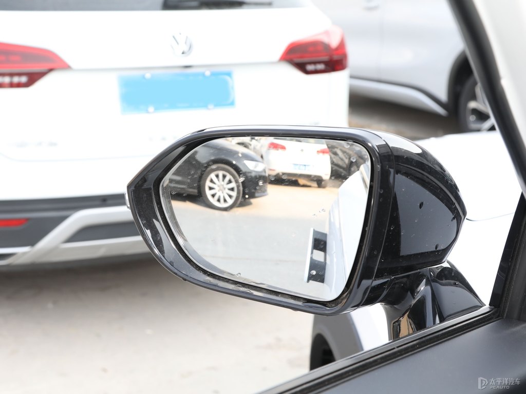 珍珠白瑞虎7整車外觀外觀圖片