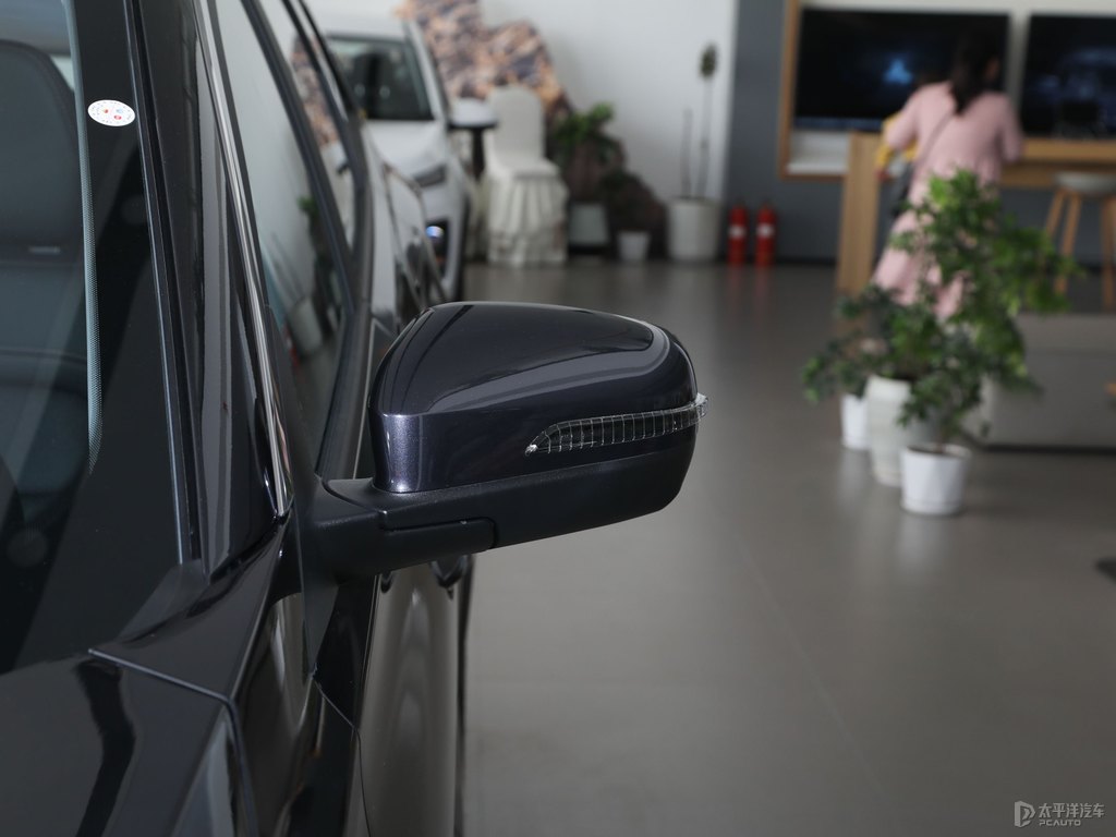 水星灰瑞虎8車身外觀圖片