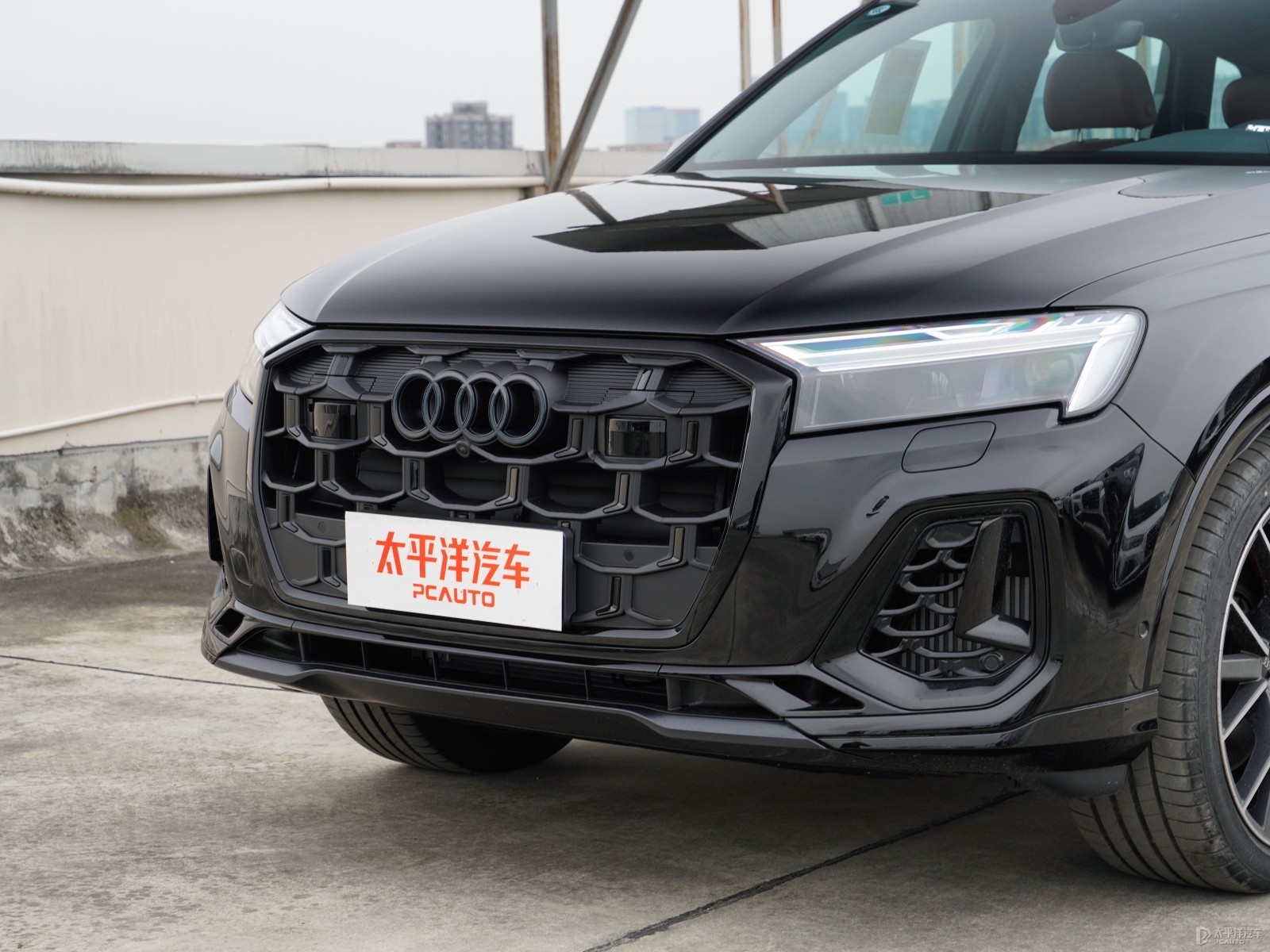 奧迪Q7外觀高清大圖
