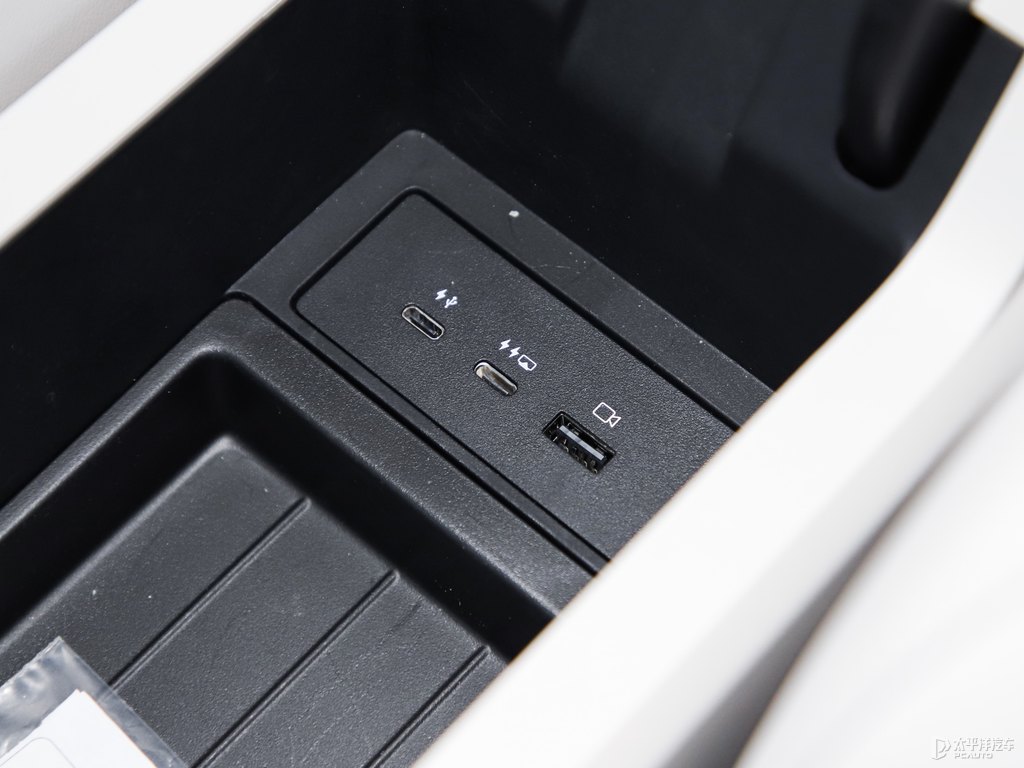 yiCAR V23п؃(ni)DƬ