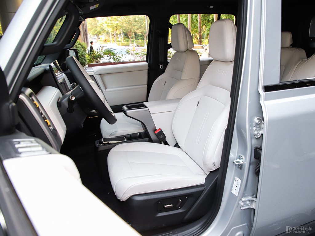 yiCAR V23΃(ni)DƬ