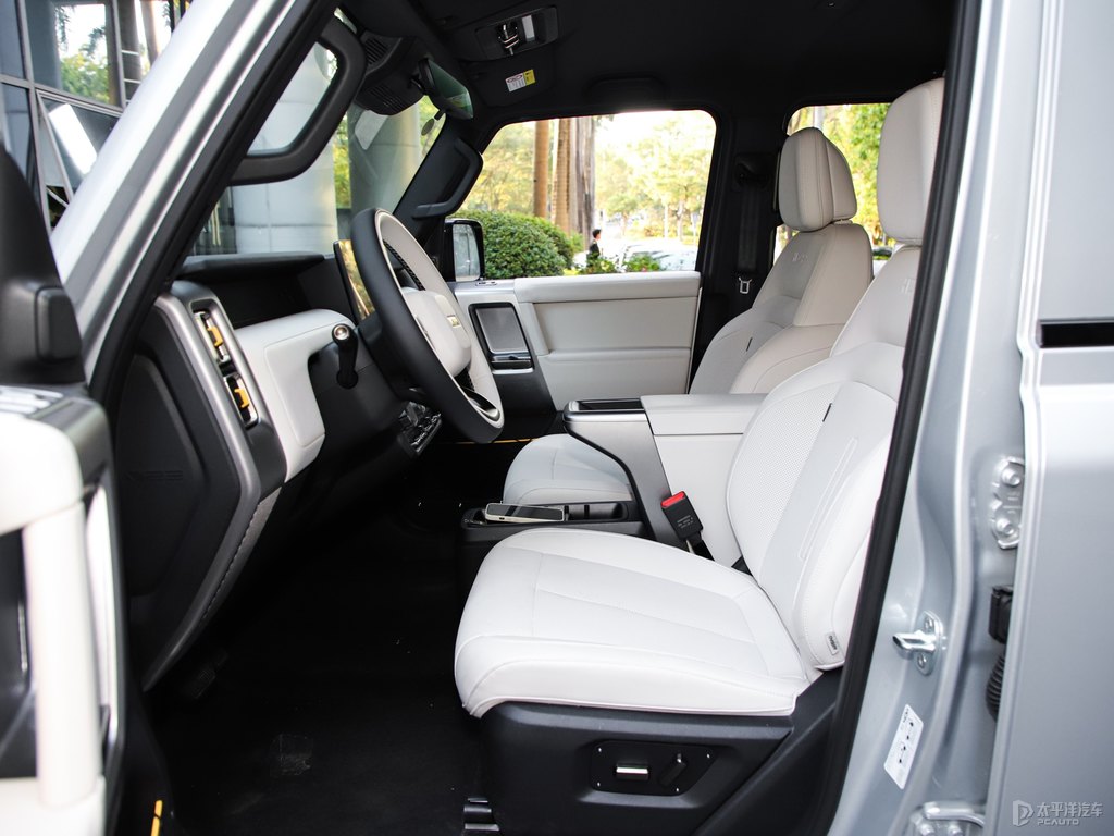 yiCAR V23{˿ggDƬ