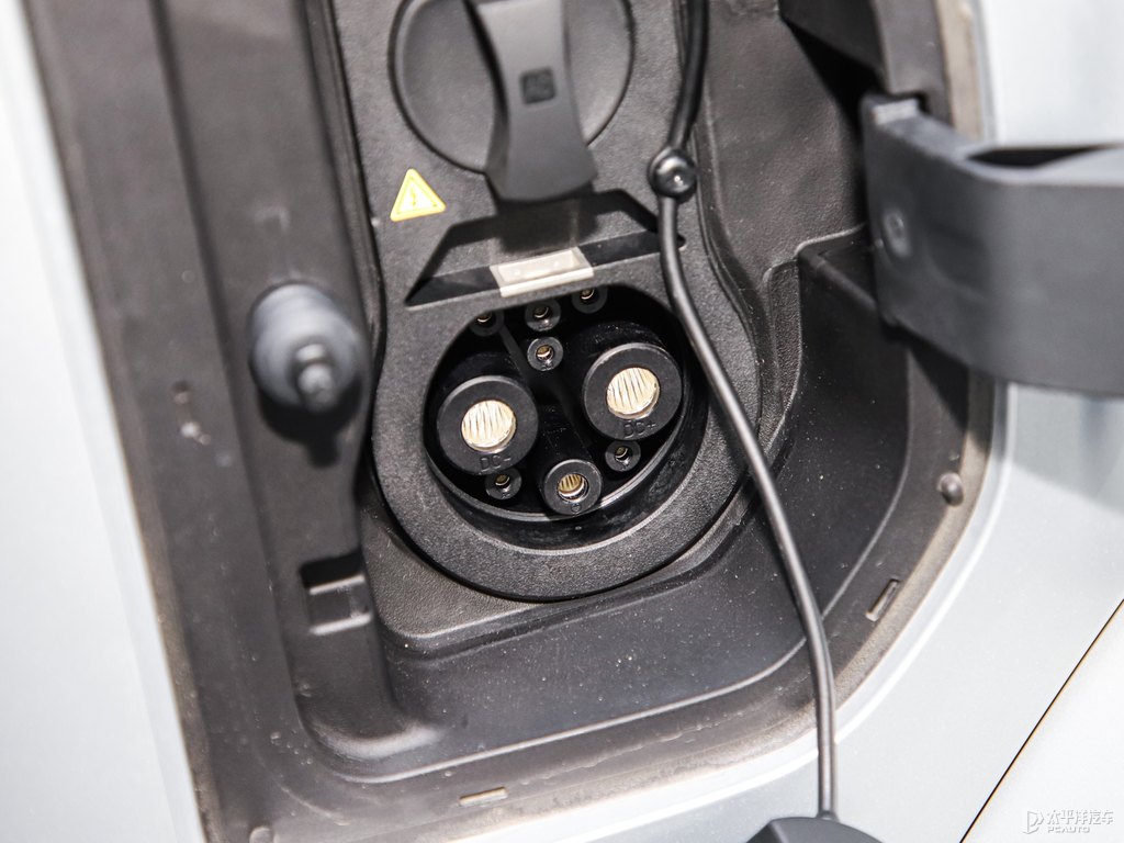 yiCAR V23(x)(ji)(x)(ji)DƬ
