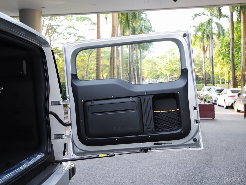yiCAR V23gDƬ