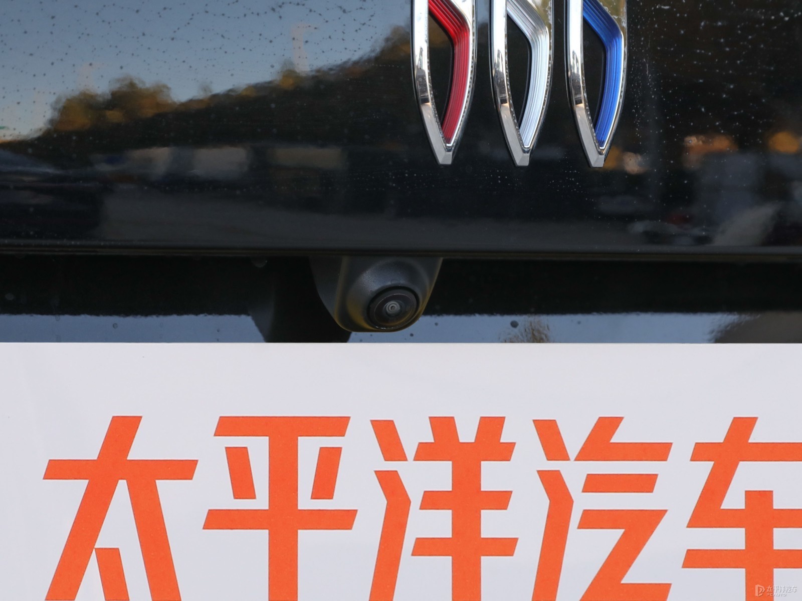 昂科威外觀高清大圖