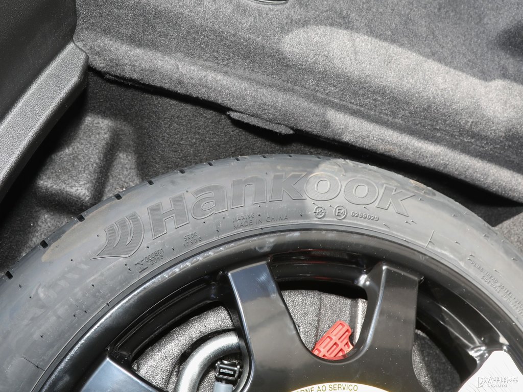 傳奇黑奧迪A8L細節(jié)其它細節(jié)圖片