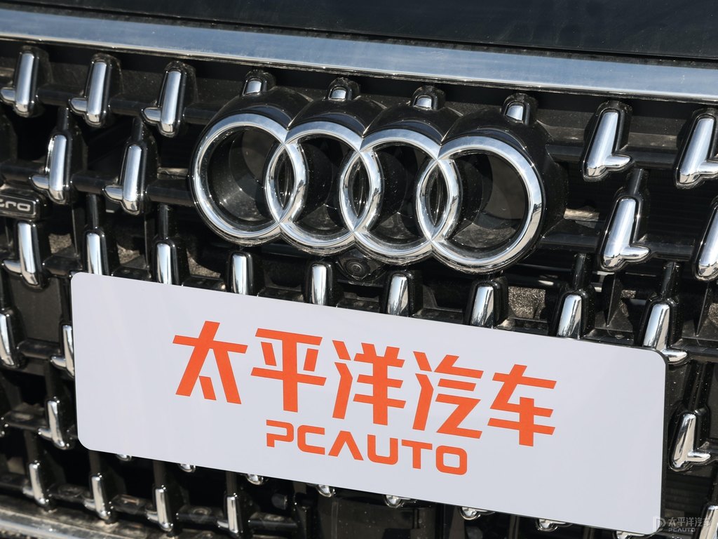 傳奇黑奧迪A8L車頭外觀圖片