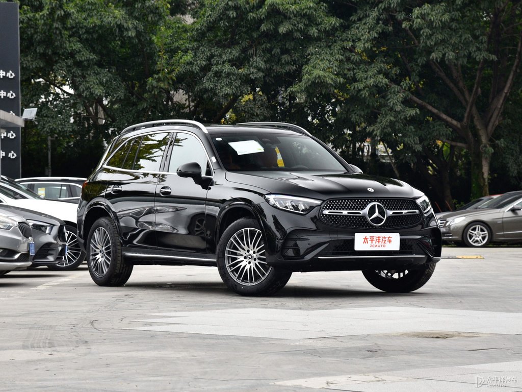 曜巖黑奔馳GLC整車(chē)外觀(guān)外觀(guān)圖片