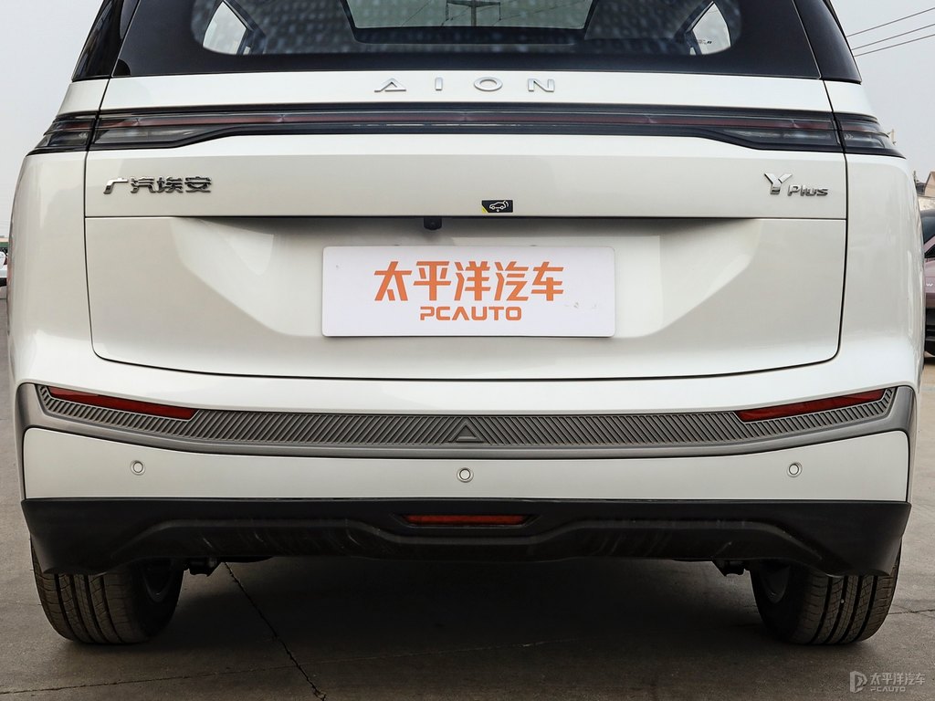 珍珠白AION Y車尾外觀圖片