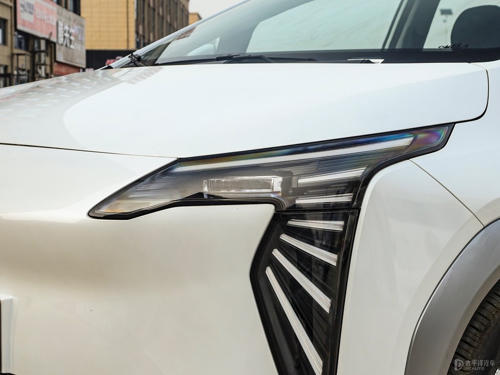 珍珠白AION Y車頭外觀圖片