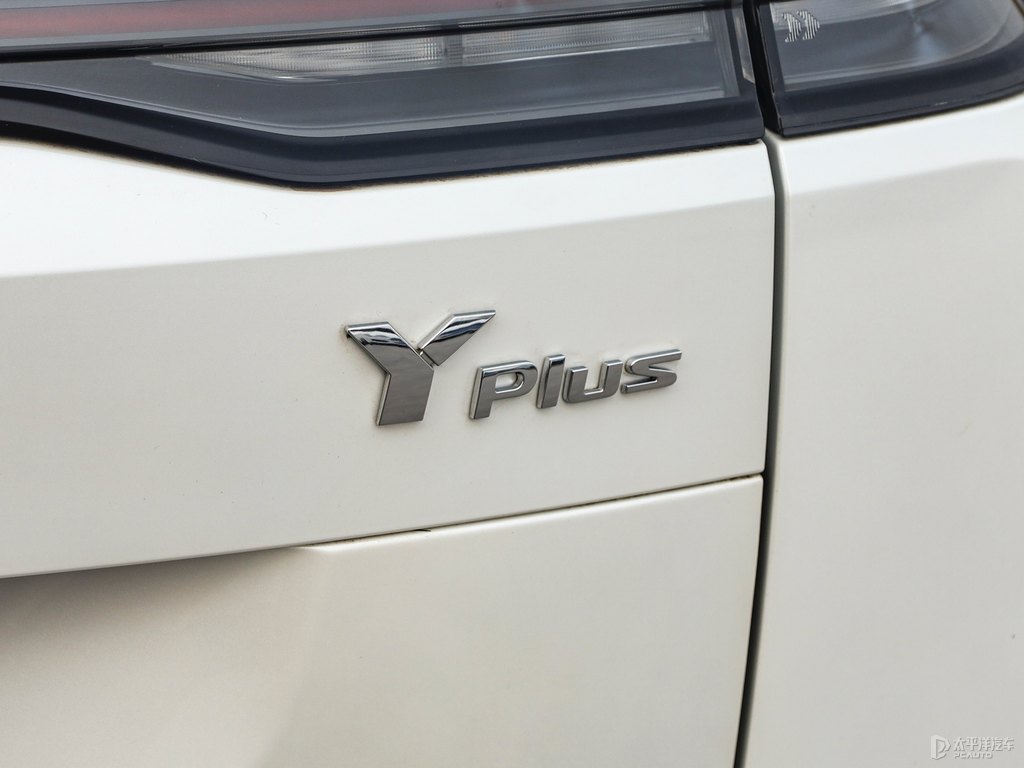 珍珠白AION Y車尾外觀圖片