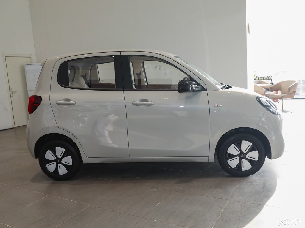 甜甜咖宏光MINIEV整車外觀外觀圖片