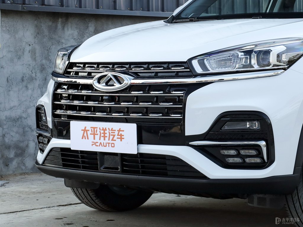 珍珠白瑞虎8車頭外觀圖片